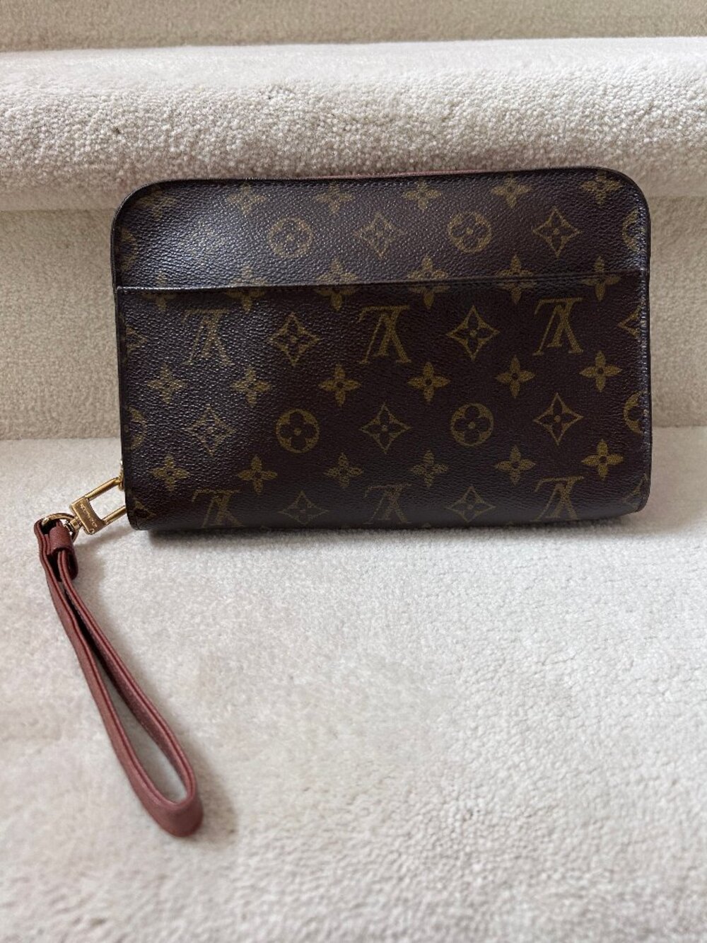 Louis Vuitton Orsay Monogram Clutch / Wristlet + Dust Bag – Vintage